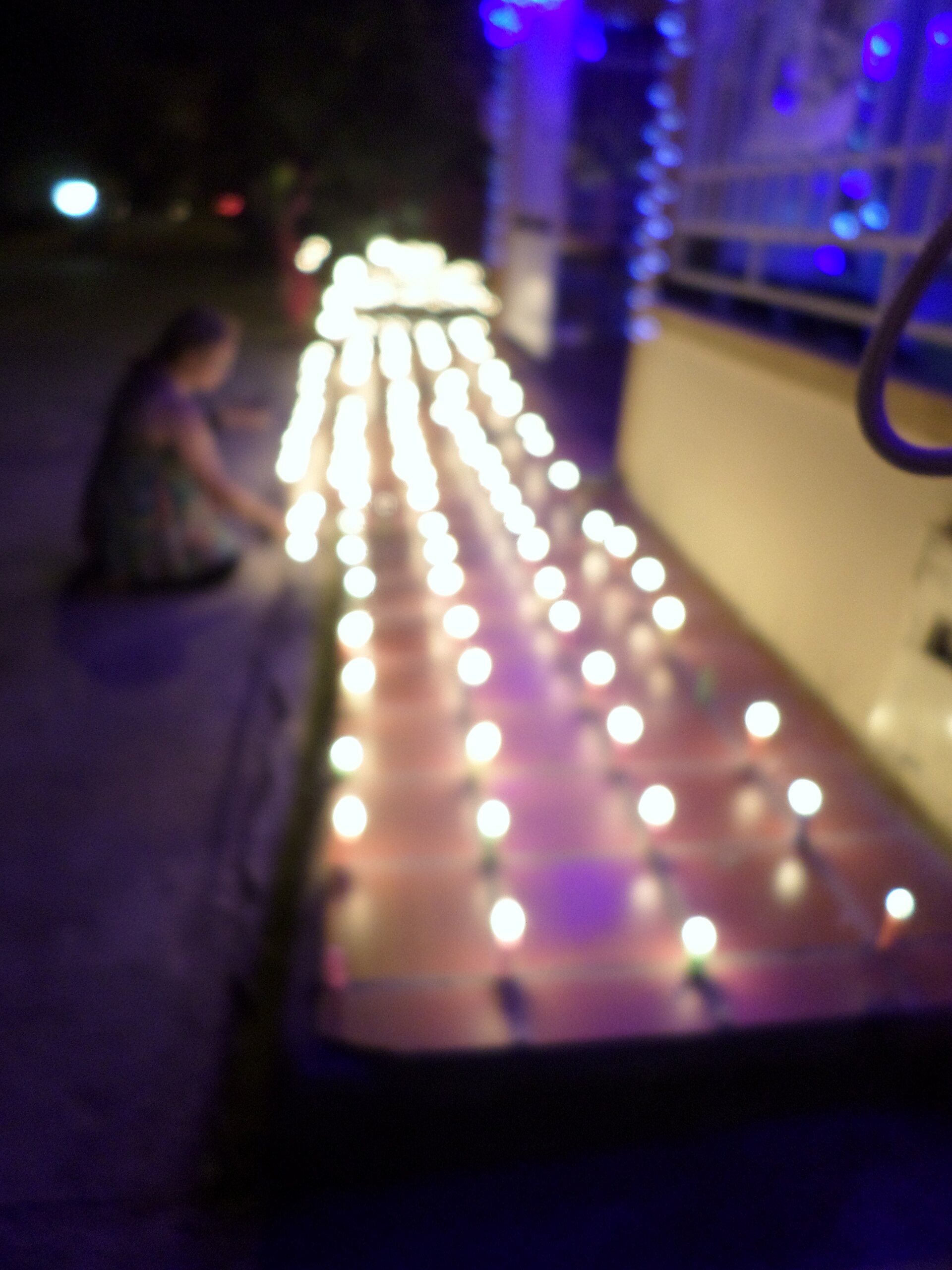 Día de las Velitas: candles on the street